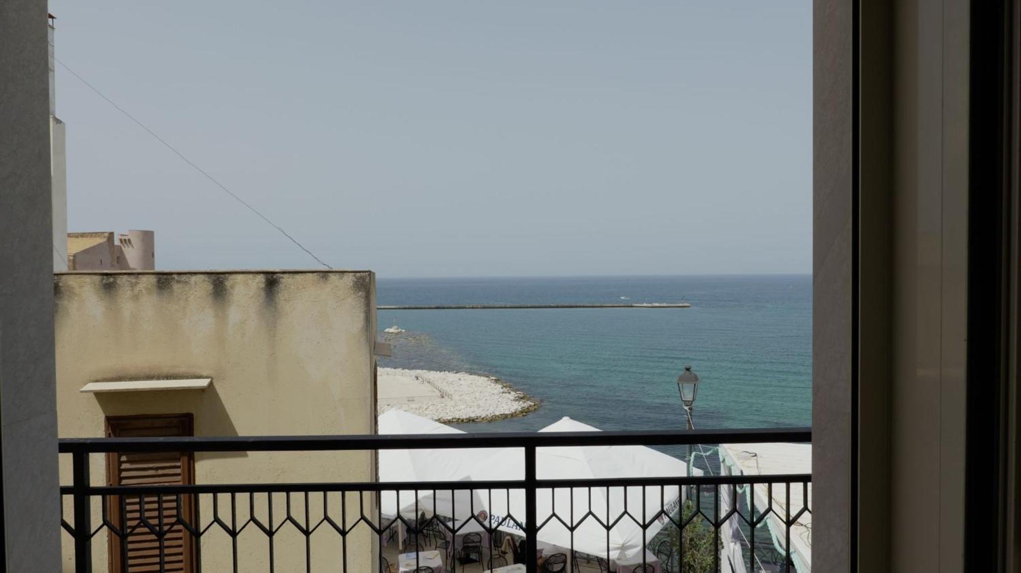 Umari Rooms Castellammare del Golfo Extérieur photo